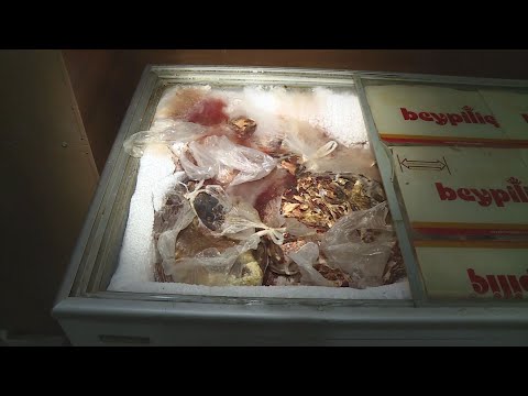 ბათუმი: ხორცის მაღაზია   ქუთაისის ქუჩაზე; რესტორანი “როიალ  შაურმა და პიცა, კინგი”